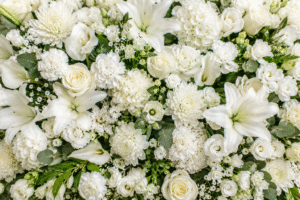 Ramo de flores blancas – Esencia Flores Blancas